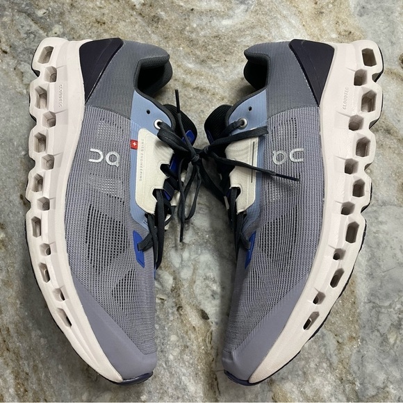 On Running Cloudstratus Men’s size 13 Sneakers, Fossil/Midnigh main image 7